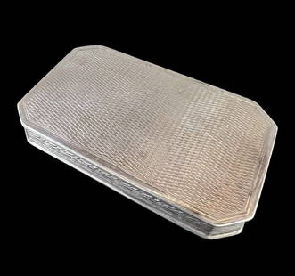 Austrian 900 Silver Snuff Box Engine Turned texture c1880: Austrian 900 Silver Snuff Box Engine Turned texture, gilt interior. Acanthus leaf motif. Spring loaded lid. very tight. Hallmarks stamped on interior. Measurements: Approx. 83.20grams; 3.25 x 2 x 0.37