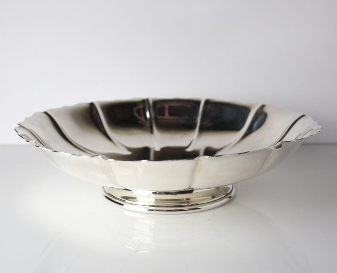 LG Sterling Silver Footed Bowl Watson Irish Exemplar. Fluted bowl scalloped rim (1 of 5)