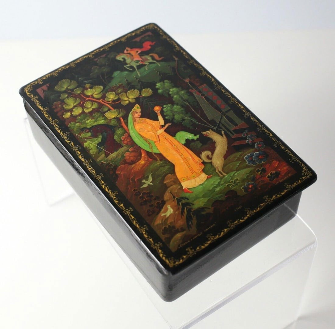Vintage Russian Lacquerware Box The Dead Princess and Seven Knights Kholui (1 of 6)