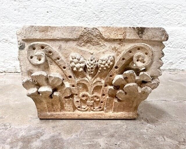 Architectural Hand Carved Stone fragment in white stone (1 of 6)