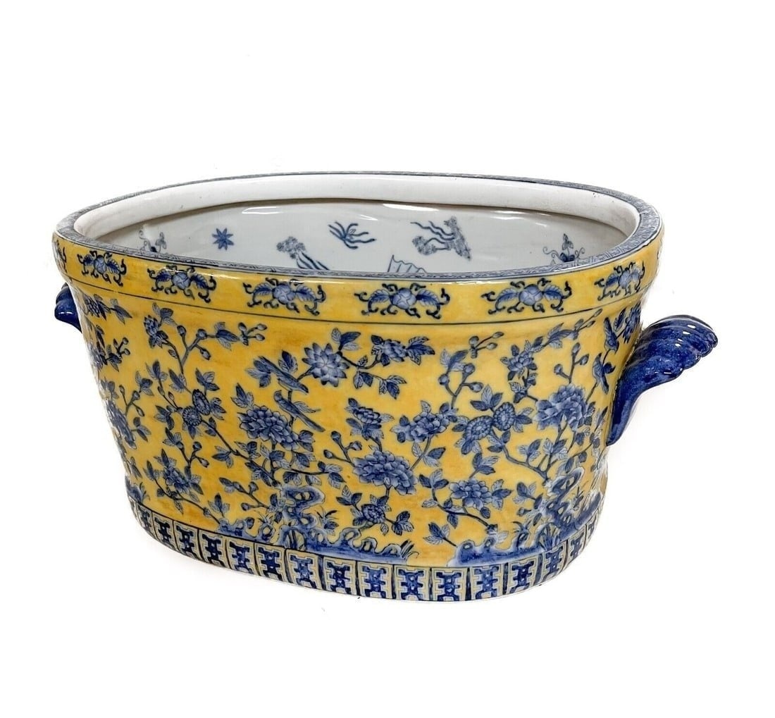 Chinese Porcelain fish bowl footbath (1 of 12)