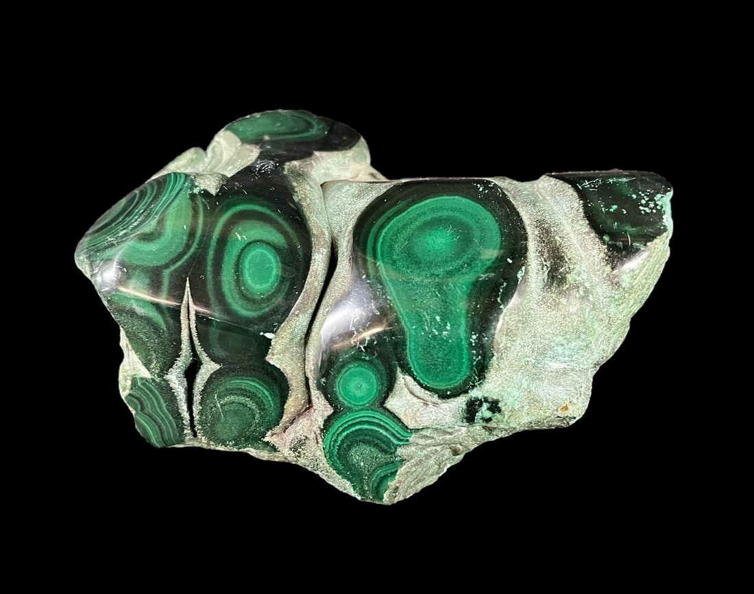 Polished Bullseye Malachite Specimen: Large Polished Malachite stone, with large 'bullseye' nodules. Raised areas polished, other areas unpolished. Harvested before 1990s, likely earlier. 4.1lbs Measurements: Approx. 6.25 x 4.75 x 2.5 inc