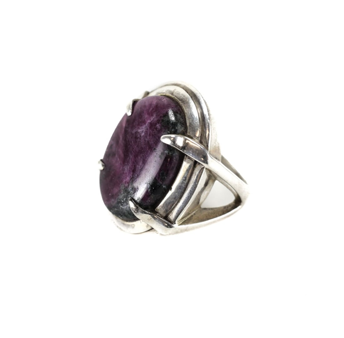 Vintage Sugilite Cabochon Sterling Silver Modernist Statement Ring size 7.75 (1 of 7)