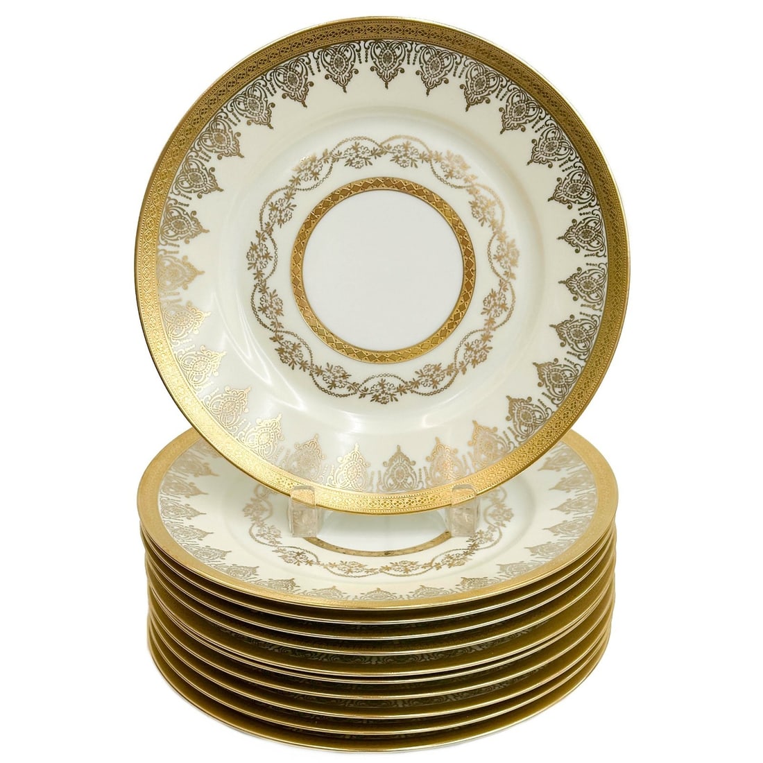 11 Hutschenreuther Bavarian Germany Stouffer Decorated 10 in Dinner Plates c1930: 11 Hutschenreuther Bavarian Stouffer Decorated Dinner Plates, circa 1930. Gilt decoration. Underside marked Hutschenreuther Selb Bavaria Stouffer Studio. Weight: Approx. 10 lbMeasurements: Approx. 10