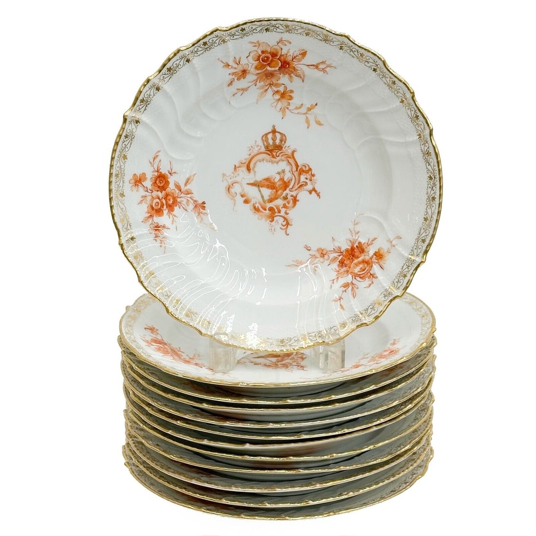 12 Berlin KPM Neuosier Royal Dinner Plates Emperor Kaiser Wilhelm II circa 1900: 12 Berlin KPM Neuosier Royal Dinner Plates, circa 1900. A white ground with a textured basketweave finish to the edge, hand painted red and gilt eagle and florals to the center. Gilt to the scalloped