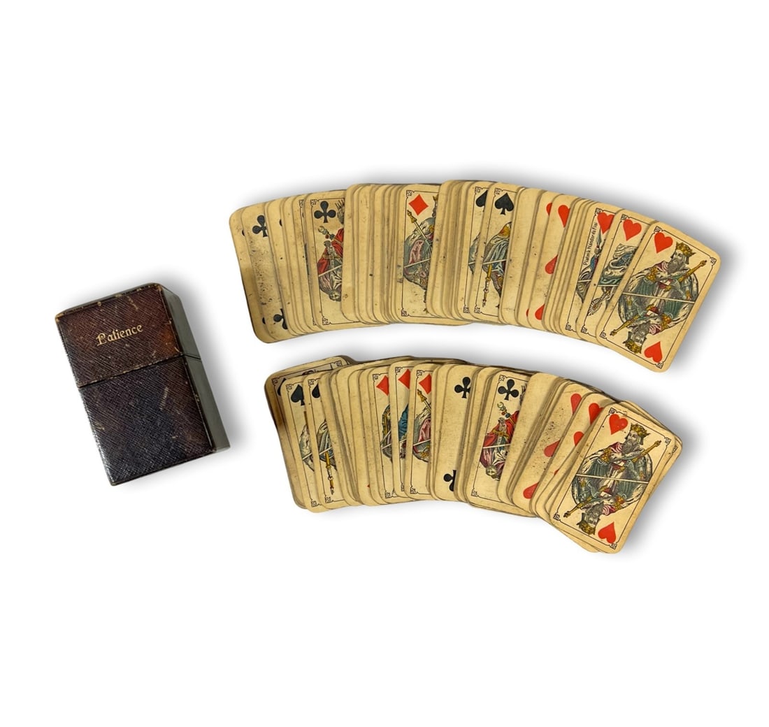 Antique Vedjegy Piatnik Budapest PATIENCE Playing cards leather case c1898-1920: Two sets of Vedjegy Piatnik Nandor es Fiai Budapest, Hungary Playing cards in leather case. Two complete sets, Viennese style, no missing cards. The backs are blue for one, pink for the other. Leather