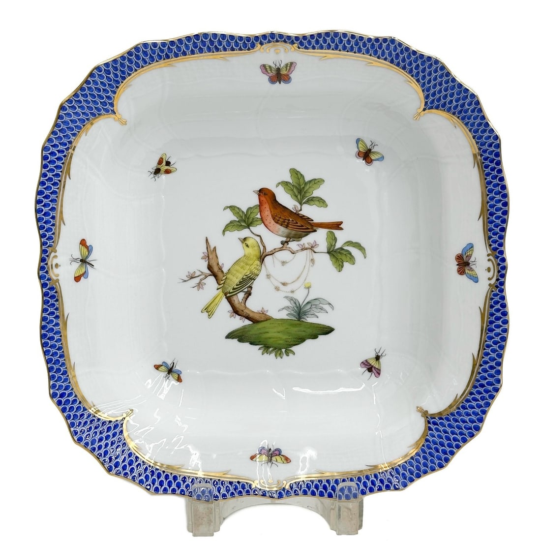 Herend Hungary Rothschild Birds Blue Scale Fish Net Square Serving Dish 1181: Herend Hungary Rothschild Birds Blue Scale Fish Net Square Dish 1181. Hand painted birds to the center, blue scale decoration to rim. Underside marked for Herend Hungary 1181 ROEB Weight: Approx. 2 lb