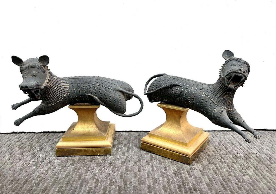 Bronze Flying Tigers Indian Mogul period Estate of Elton John, John Scott (1 of 11)