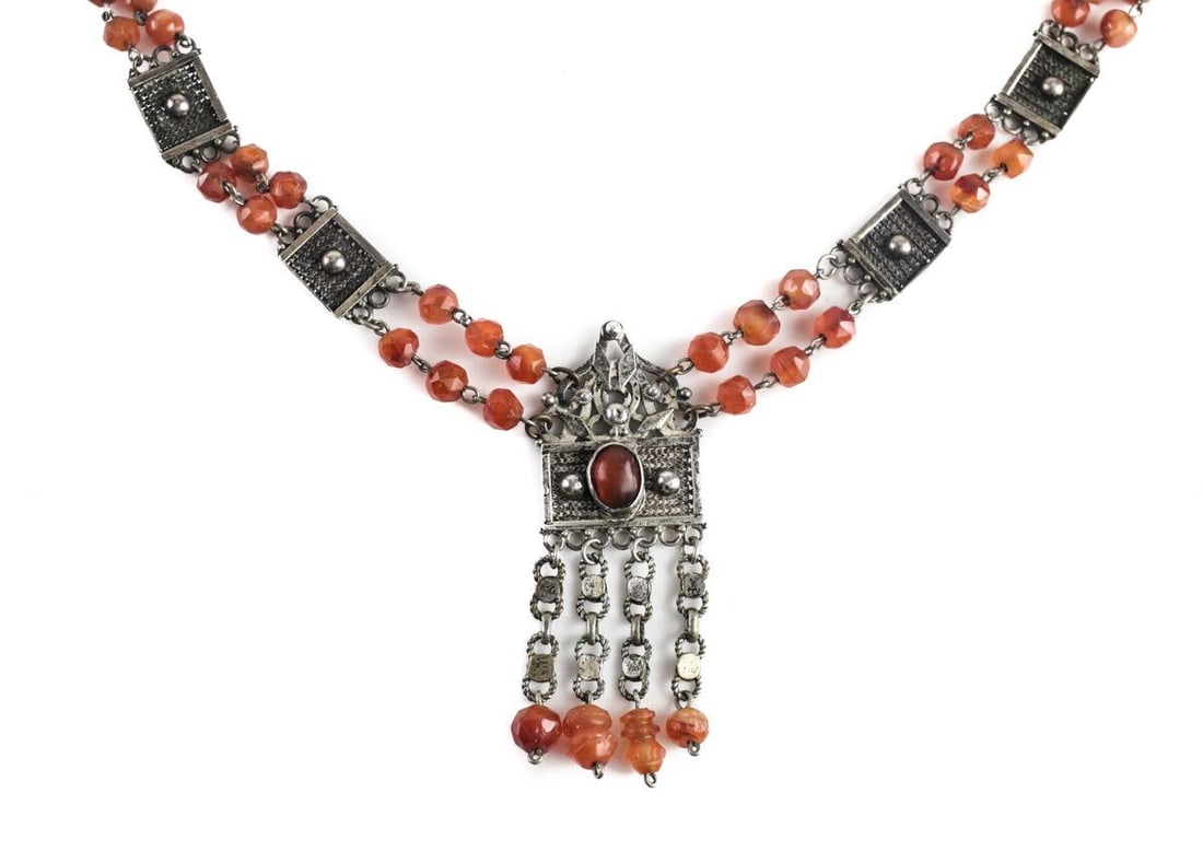 Chinese Tibetan Orange Carnelian Agate silver necklace faceted 19th century (1 of 4)