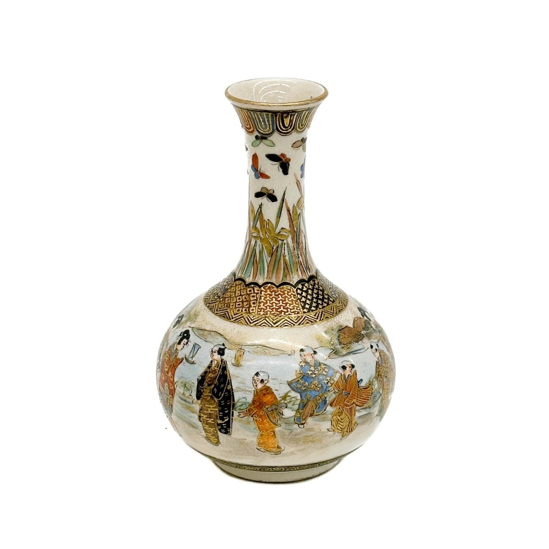 Kichizan Japanese Satsuma Hand Painted Miniature Porcelain Vase Taisho period: Kichizan Japanese Satsuma Hand Painted Miniature Porcelain Vase, Taisho period. Hand painted scenes of figures to the sides, raised gilt accents. Underside marked ??? for Yoshiyama or Kichizan Weight: