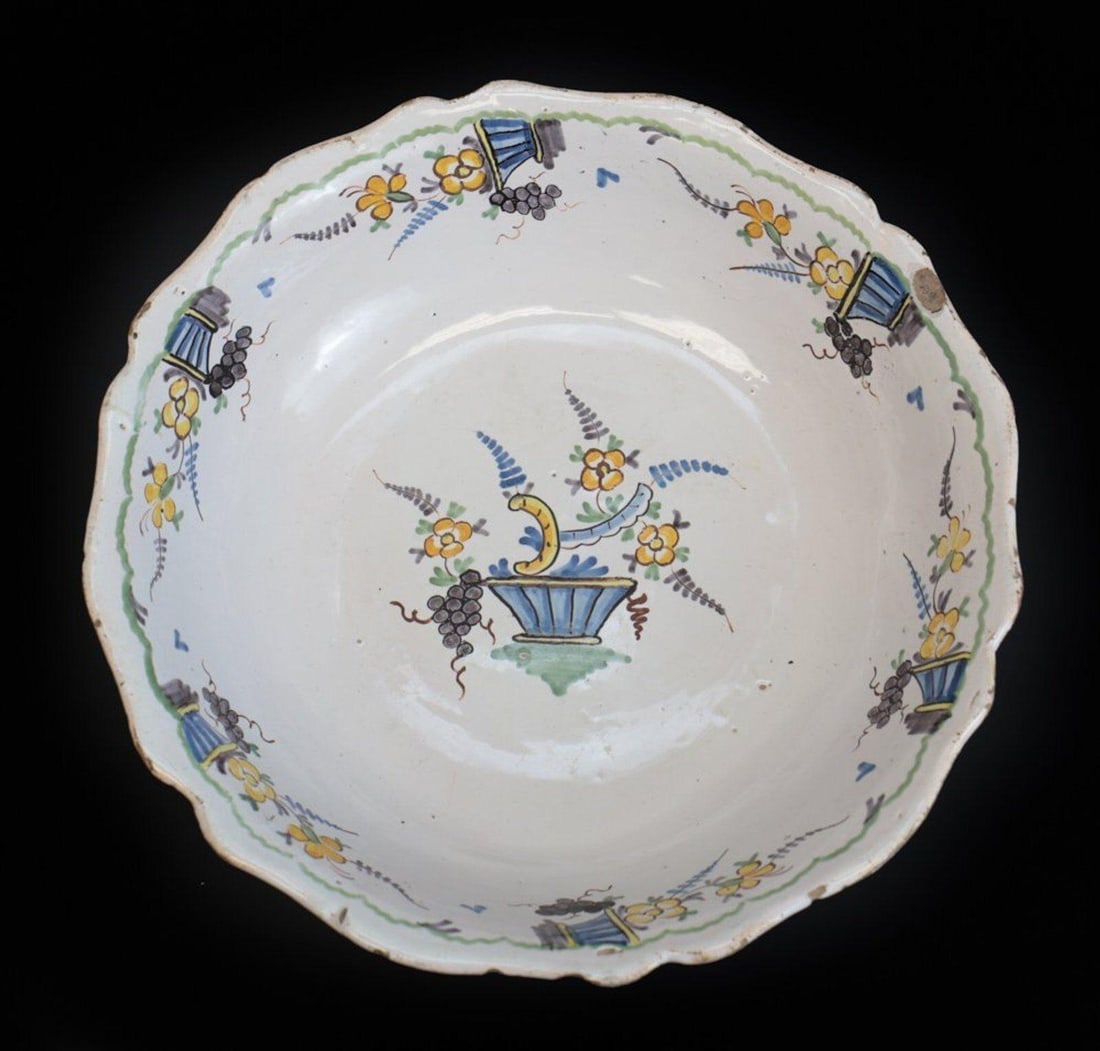 18th century Continental Faience Earthenware Serving Bowl with fluted sides (1 of 3)