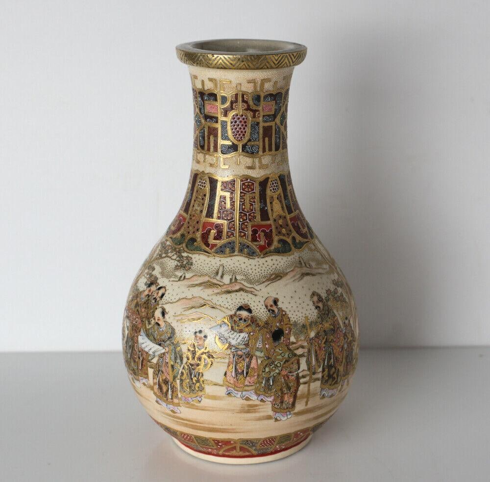 Japanese Meiji era (1868-1912) Satsuma Crackle Vase magnificent enamel detail (1 of 9)