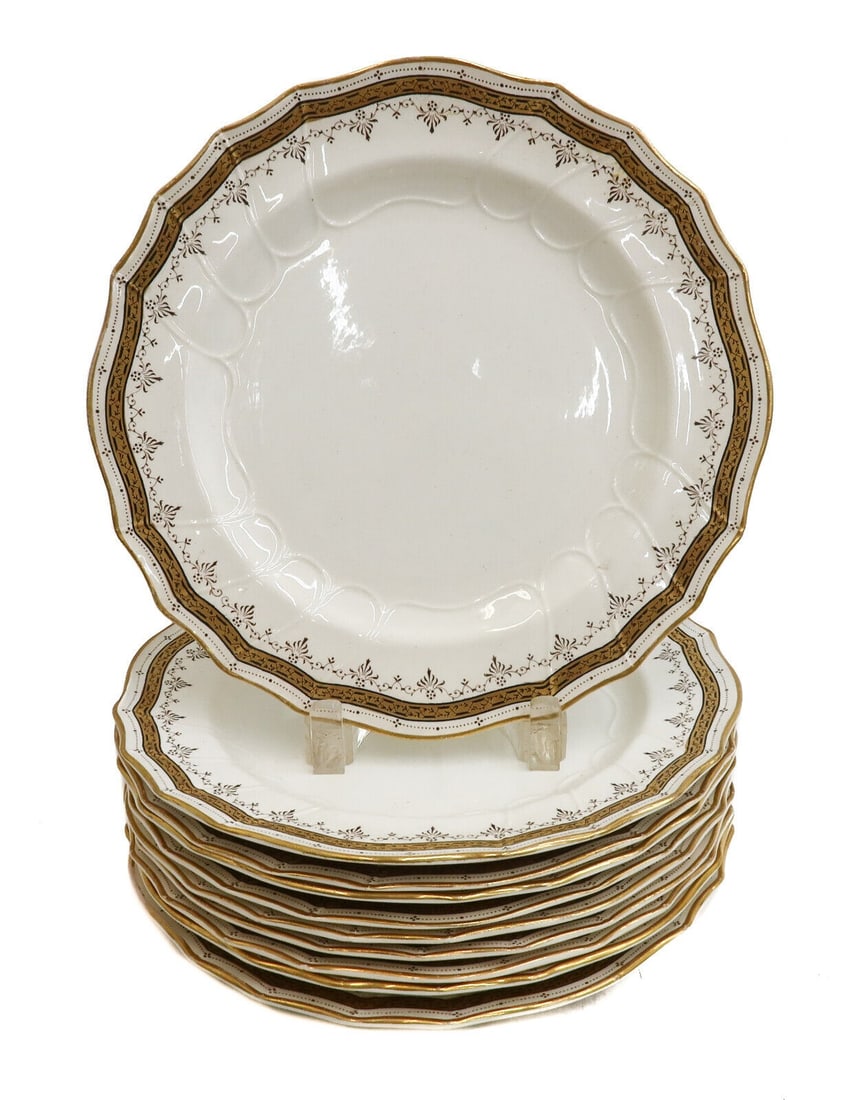 10 Cauldon England Porcelain and Gilt Scallop Rimmed Dinner Plates late 19th C (1 of 7)