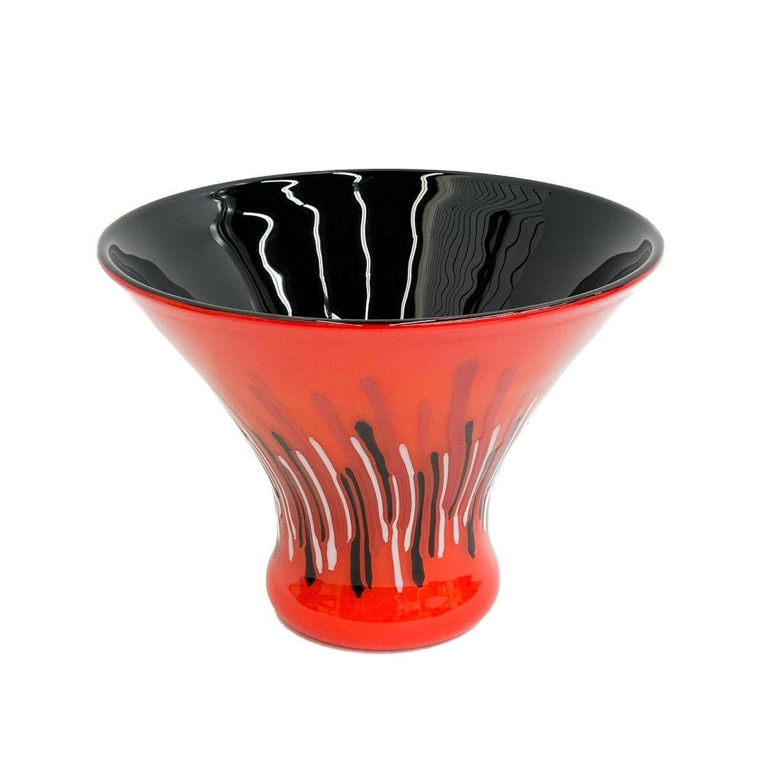 Gianni Versace for Venini Murano Italian Art Glass Coppa Rivoli Red Vase Signed: Gianni Versace for Venini Murano Italian Art Glass Coppa Rivoli Vase. Red orange glass vase with applied glass reeds to the side. A polished pontil to the underside, signed Versace Venini 2002, with o