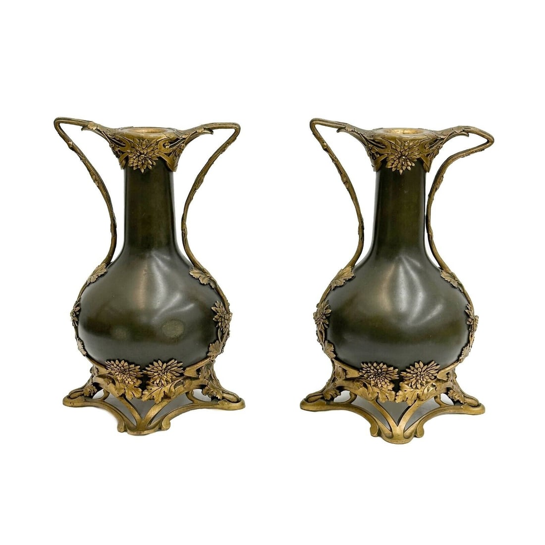 Pair Thiebaut Frères Patinated and Gilt Bronze Vases circa 1890 (1 of 7)