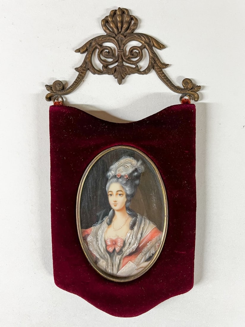 Portrait miniature Painting of a gentlewoman in pink dress powdered wig Signed (1 of 6)