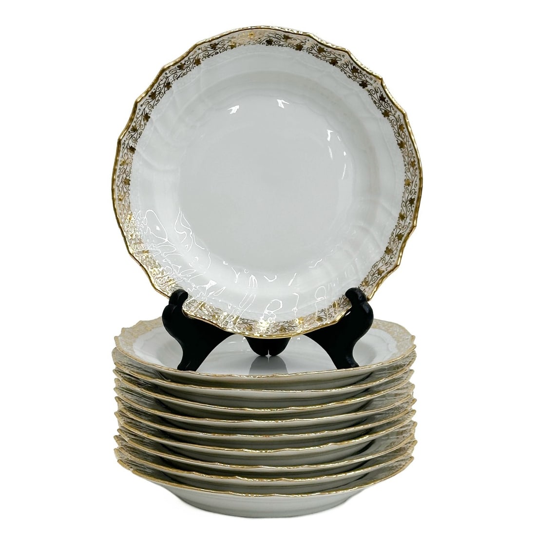 10 KPM Berlin Gilt Porcelain Basketweave Bread Plates: 10 KPM Berlin Gilt Porcelain Bread Plates. Basketweave edge, ornate gilt decoration to the rim. Underside with KPM scepter marks. Weight: Approx. 5 lb Measurements: approx. 7 inches diameter Condition