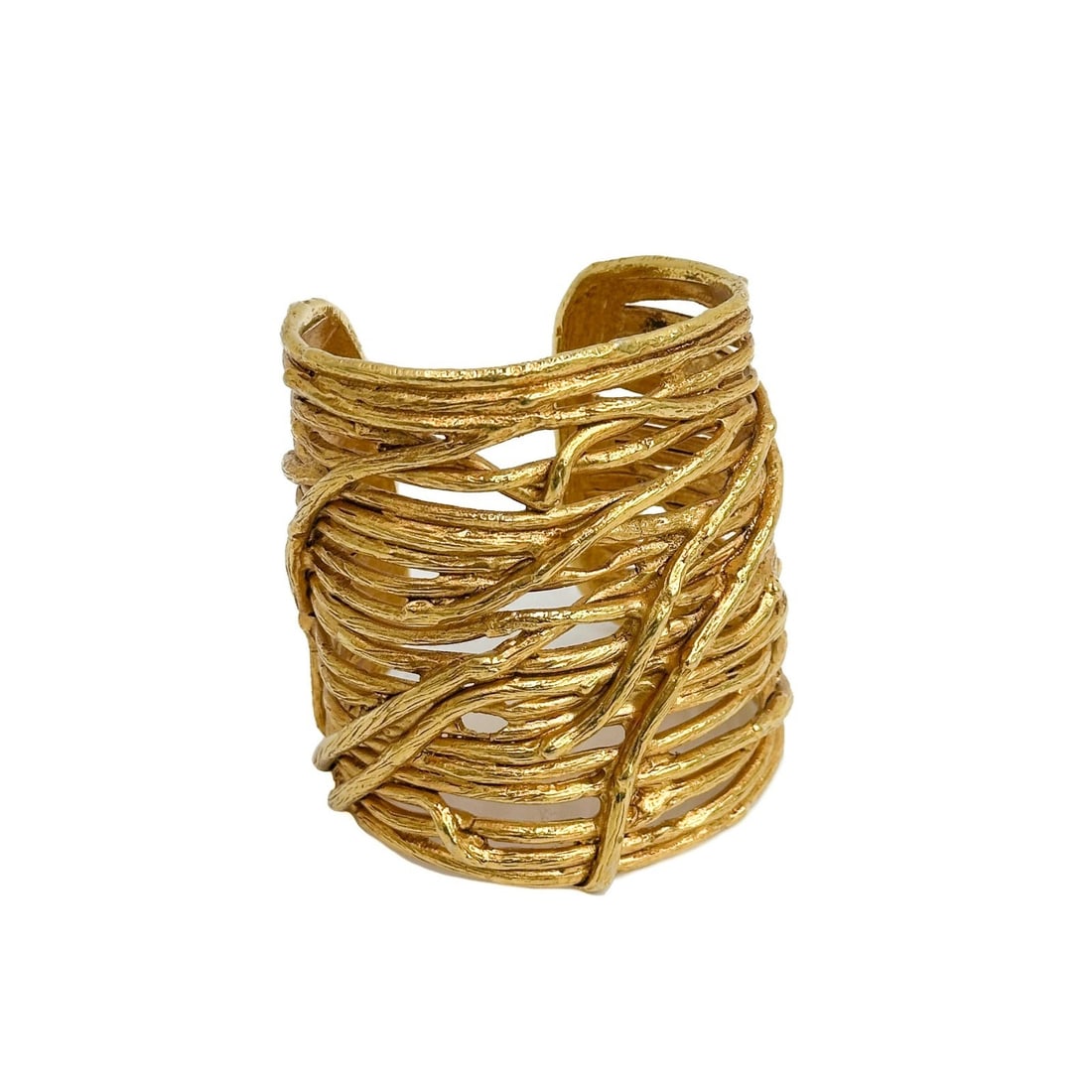 Clara Studio Inc Gilt Metal Arm Cuff 1993: Clara Studio Inc Gilt Metal Arm Cuff. Interior marked Clara Studio Inc 1993 Weight: Approx. 170g Measurements: Approx. 2.75 inches x 2.25 inches x 3 inches Condition: Great condition, little to no sig