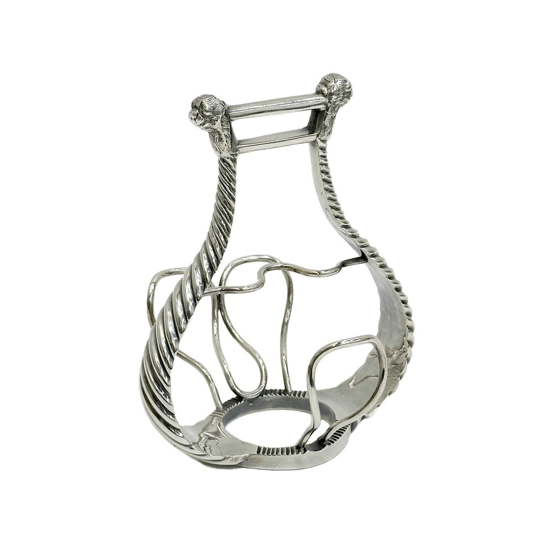 Hermes Paris Silver Plate Pipe or Cigar Holder Lyre Form circa 1950: Hermes Paris Silver Plate Pipe or Cigar Holder Lyre Form, circa 1950. Lyre form holder with figural lions heads to the tops. Underside marked Hermes Paris French silverplate hallmarks for Ravinet d'En