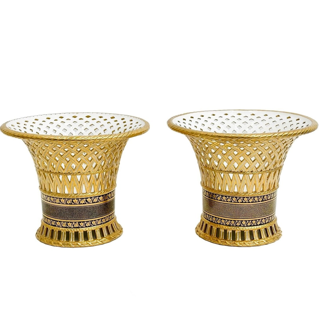 Pair Manufacture de Sevres Reticulated Porcelain Baskets Corbeille Jasmin c 1820 (1 of 13)