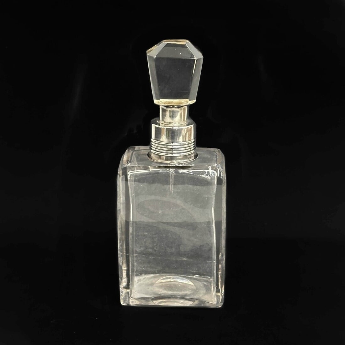 Mauser Manufacturing Co American Sterling Silver Mounted Glass Decanter c1900: Mauser Manufacturing Co American Sterling Silver Mounted Glass Decanter. Silver mount with latch on stopper and mouth. Edge marked Sterling Mauser MFG Co 118 Weight: Approx. 4 lbs Measurements: Approx