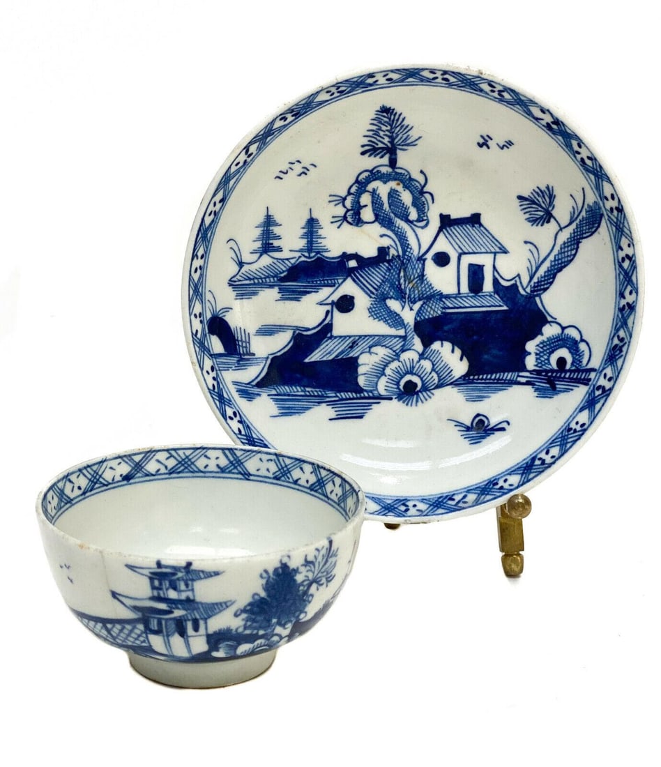 Royal Worcester Dr. Wall or Lowesoft Porcelain Cup & Saucer,18th Century (1 of 6)