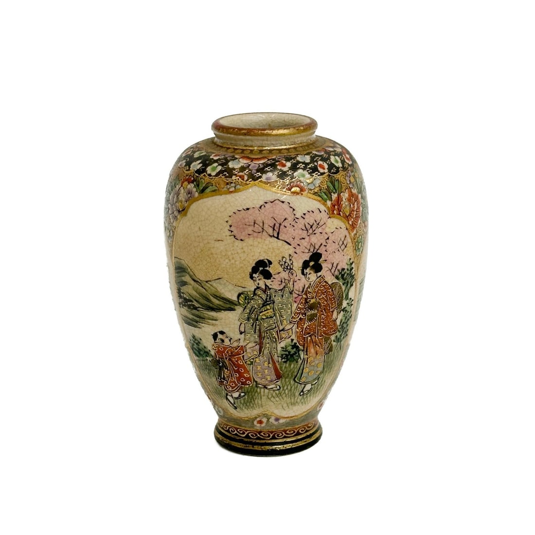 Shuzan Japanese Satsuma Hand Painted Porcelain Vase Meiji/Taisho period: Shuzan Japanese Satsuma Hand Painted Porcelain Vase, Meiji/Taisho period. Hand painted scene with figures, florals, gilt accents. Underside marked Shuzan ?? Weight: Approx. .5 lb Measurements: Approx.