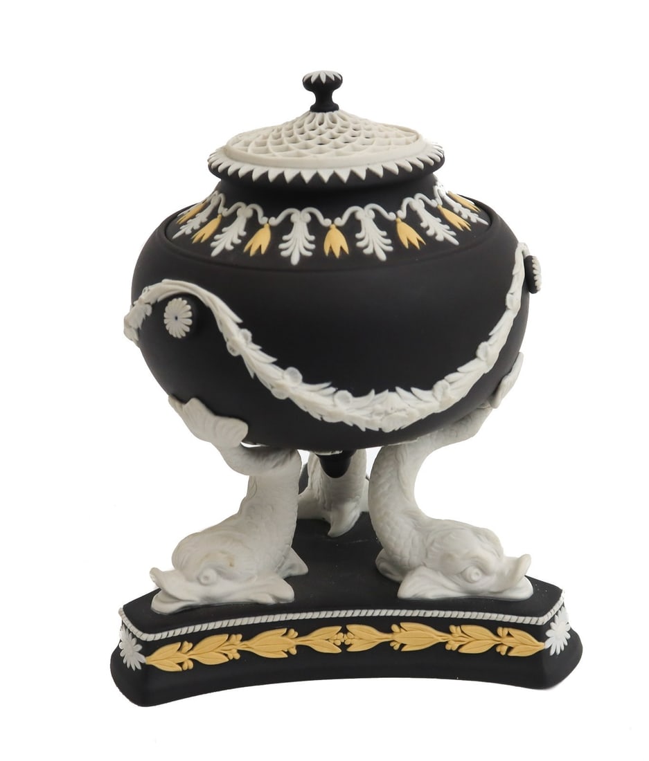 Wedgwood England Black Dipped Jasperware Dolphin Footed Potpurri Jar 1991Wedgwood England Black (1 of 7)