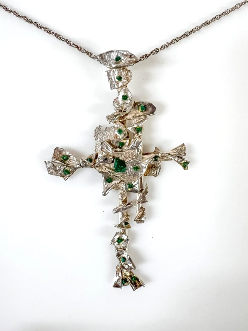 Vintage Mexican Sterling Silver Brutalist Artisan Crucifix with raw malachite (1 of 12)