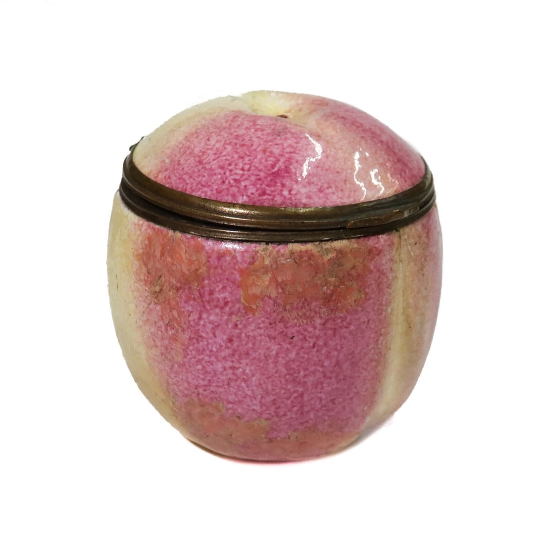 Bilston English Porcelain Peach Bonbonniere 18th Century: Bilston English Porcelain Red and Yellow Peach Bonbonniere, 18th Century. With original retailer label by DM&F Manheim Antiques. Weight: Approx. .05 lbs Measurements: Approx. 1.75 inches diameter x 1.