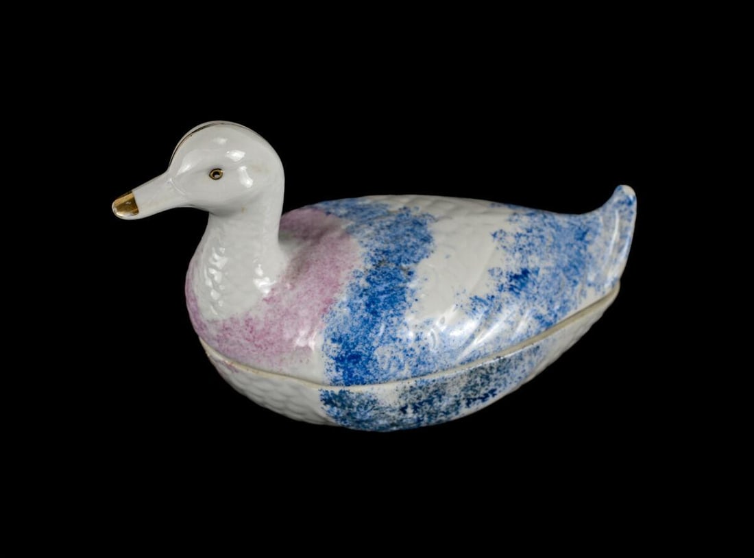 Russian Porcelain Duck Box Hand painted unmarked 19th century: Russian Porcelain Duck Box, Hand painted, unmarked. Beautifully Hand Painted pink and variant soft blue tones over smoothly textured porcelain to resemble the shapes of feathers. 1.25lbs Measurements: