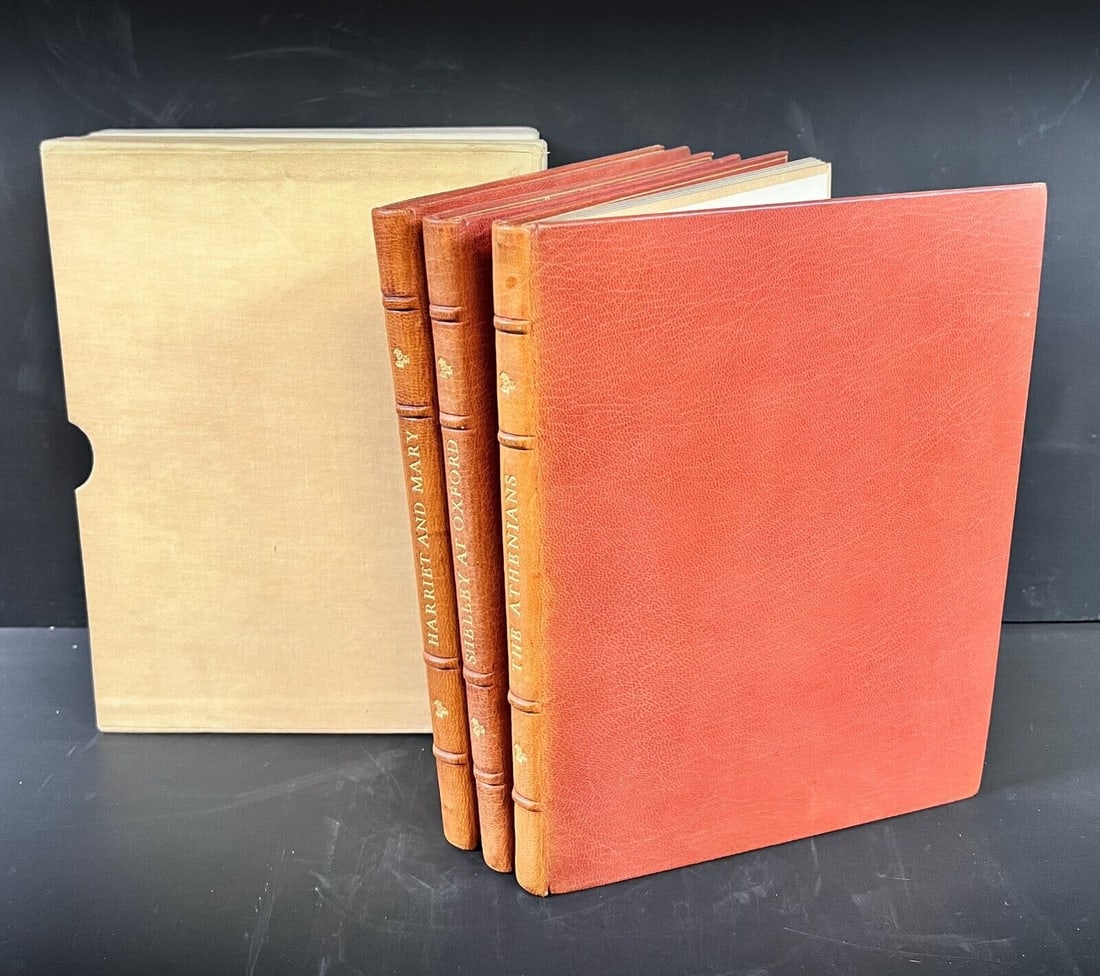 3 vol. Shelley at Oxford Harriet & Mary The Athenians Ltd Editions Club 1943: Walter Sydney Scott ed. Shelley at Oxford; Harriet & Mary; The Athenians. Golden Cockerel Press Limited Edition Club 1943. Binding by Leighton-Straker. All rust calf leather covers, raised bands, gilt