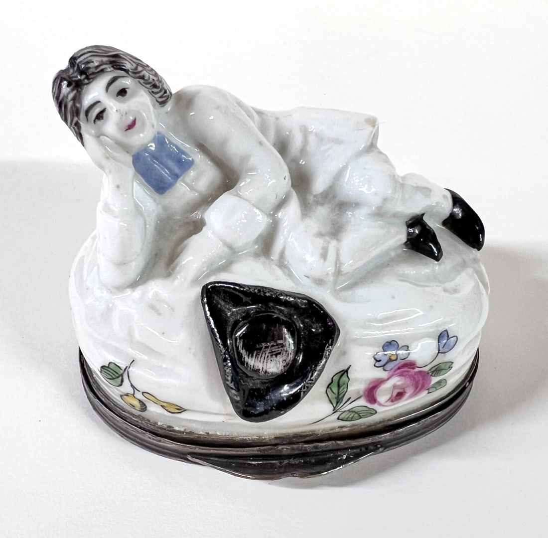 18th-19th Century Figural Silver mounted Porcelain Snuff Box (1 of 4)