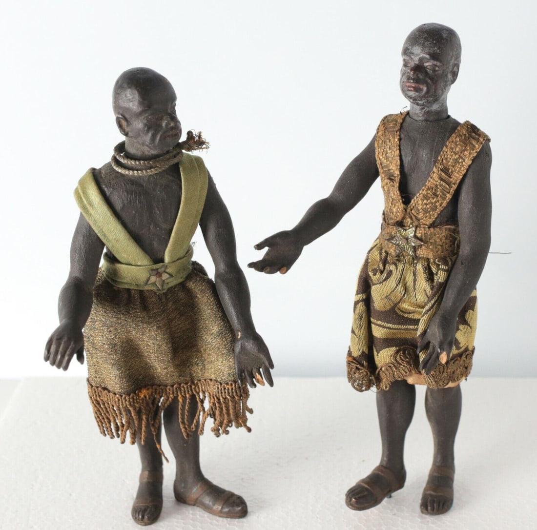 18th century Continental Creche Black creche figures fabric costumes (1 of 8)
