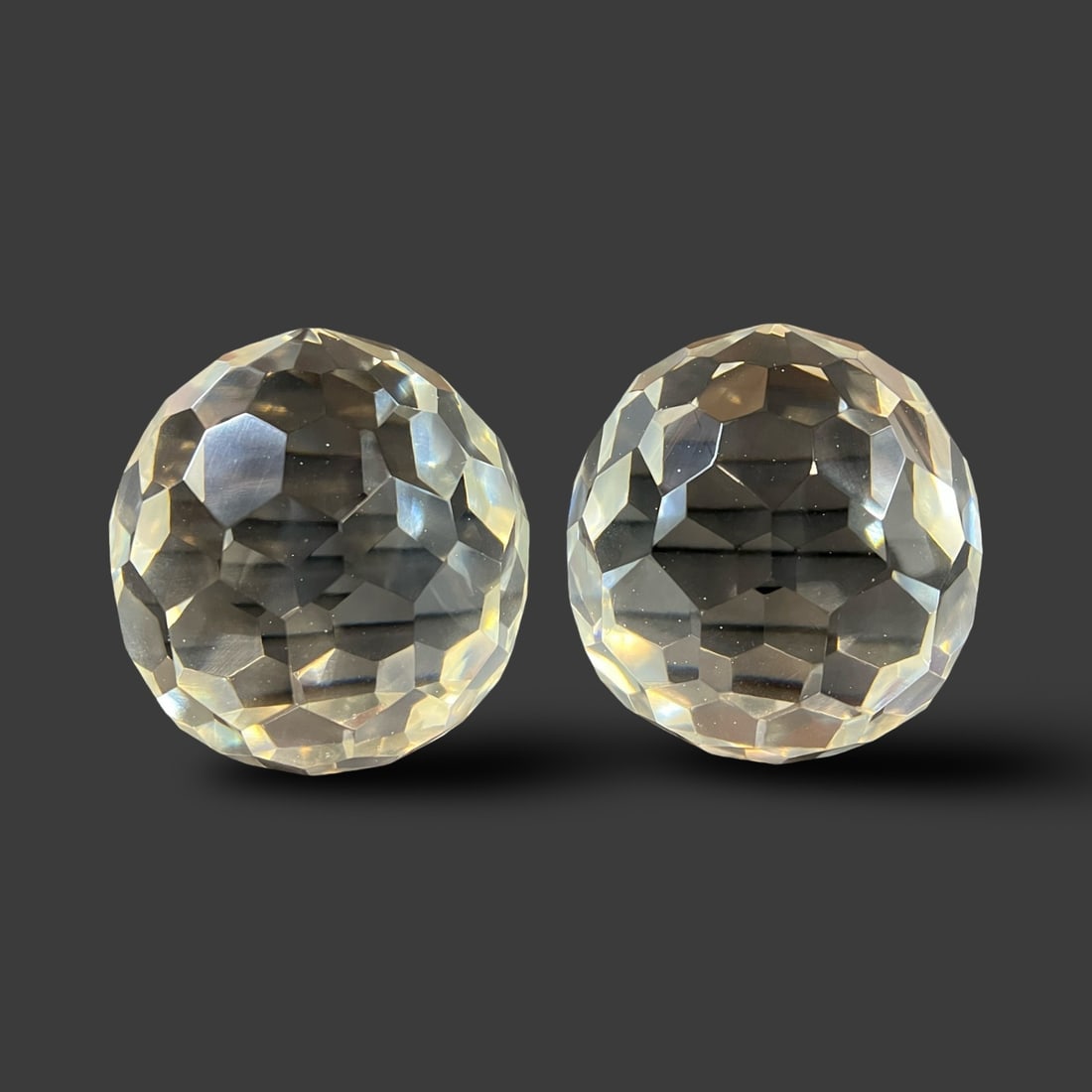 Pair of Vintage Faceted Globe Art Glass Crystal paperweights (1 of 11)