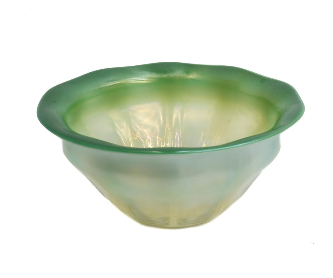 LCT Louis Comfort Tiffany Favrile Green Yellow Art Glass Bowl #3937N: LCT Louis Comfort Tiffany favrile green yellow art glass bowl #3937N. Green and pale yellow. LCT Tiffany favrile mark to underside. Weight: Approx. 1 lbs Measurements: Approx. 7.75 inches diameter x 3