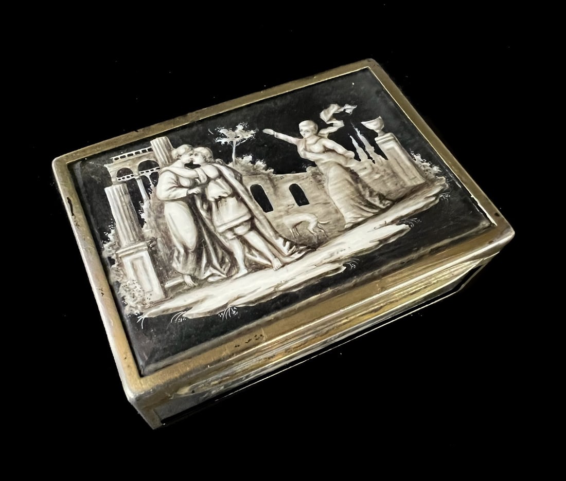 B. Neresheimer and Sohne Gilt Silver Hanau Enamel Snuff Box c1900: B. Neresheimer and Sohne Gilt Silver Hanau Enamel Snuff Box, c1900, lid and four sides with white on black antiquity scenes, thick clear enameling. Hallmarks and assay marks on underside. Gilt Interio