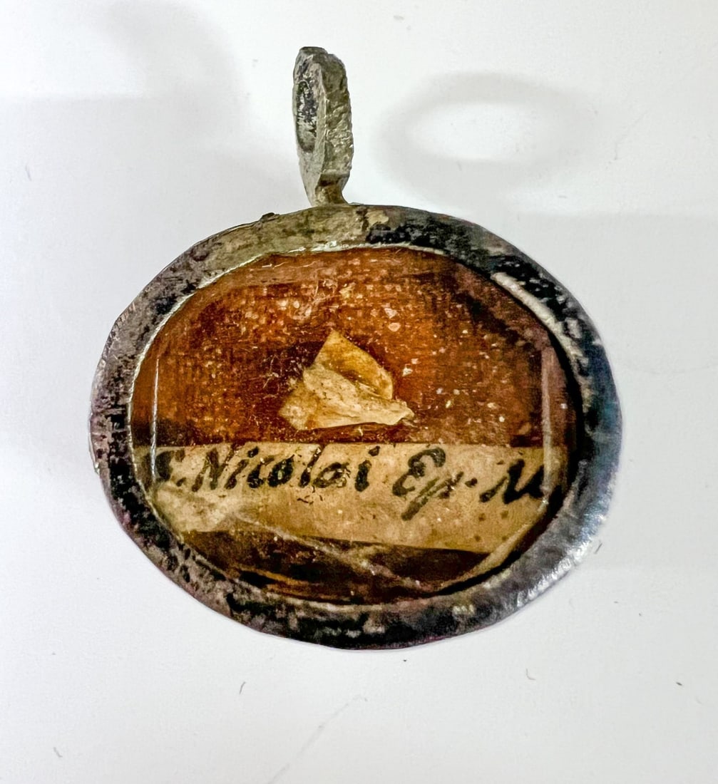 Relic Reliquary for Saint Nicolai Ep Mir. Glass fronted silver (1 of 6)