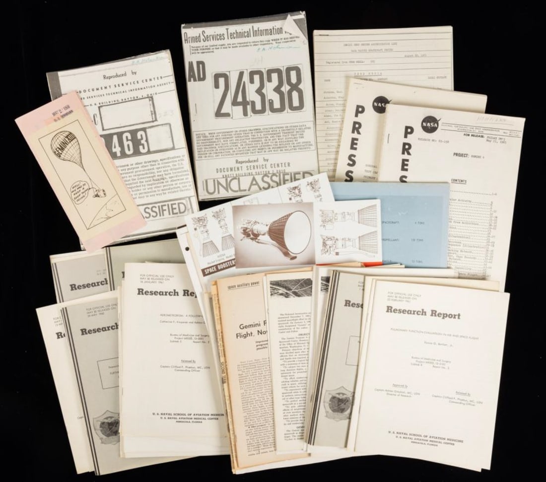 Collection Press Kits Inter Office Publications Gemini Launch Bernard Hohmann (1 of 1)