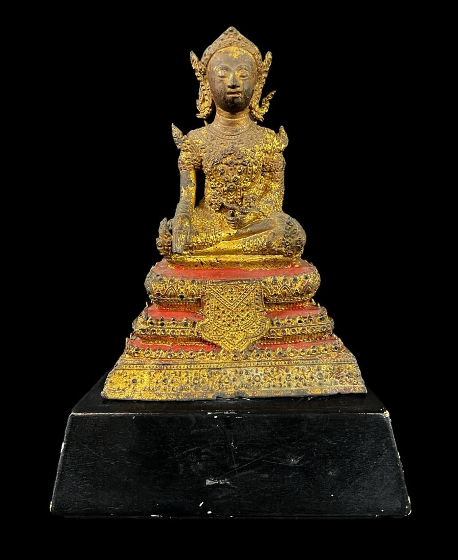 Thai Rattanakosin Gilt Bronze Buddha figure (1 of 9)