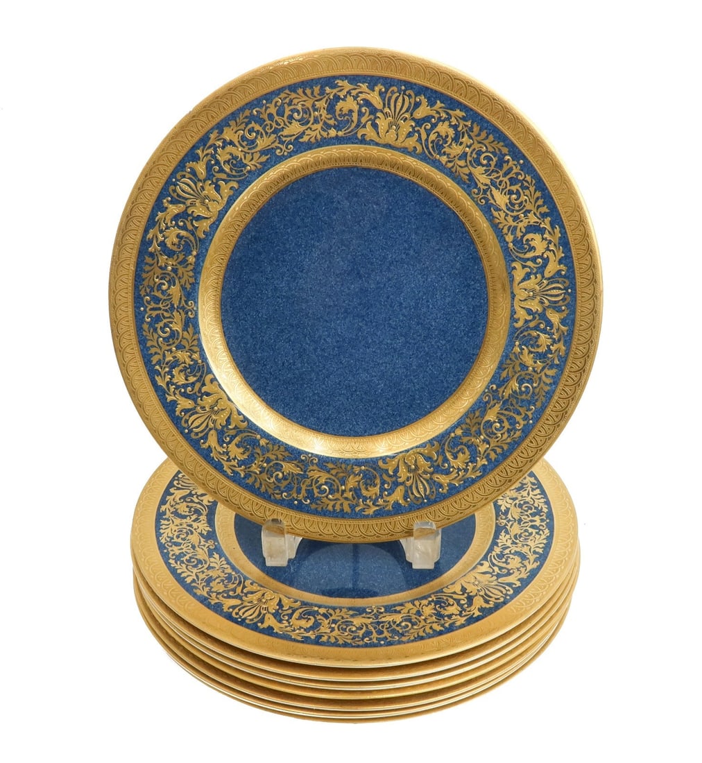 8 Royal Worcester England Porcelain Powder Cobalt Blue Dinner Plates #1084 1898: 8 Royal Worcester England porcelain powered cobalt blue dinner plates #1084, 1898. Powdered cobalt blue ground with gilt foliate leaves to rim. Royal Worcester England mark to underside with date mark