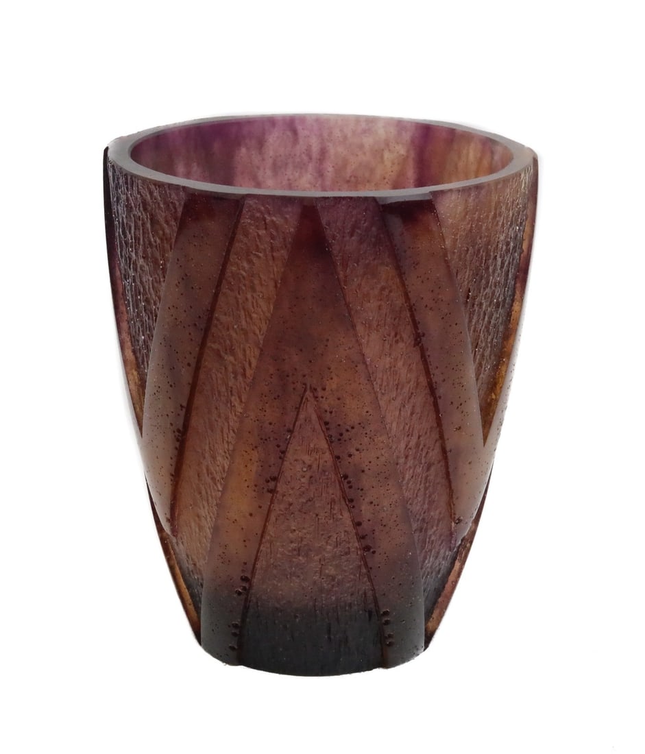 Daum France Pate de Verre Glass Pen Pencil Holder or Vase Portacrayón Rythmes: Daum France Pate de Verre glass pen or pencil case Portacrayón Rythmes. Geometric triangular stripes throughout. Daum France mark to underside. Weight: Approx. 1 lb Measurements: Approx.3.75 inches d