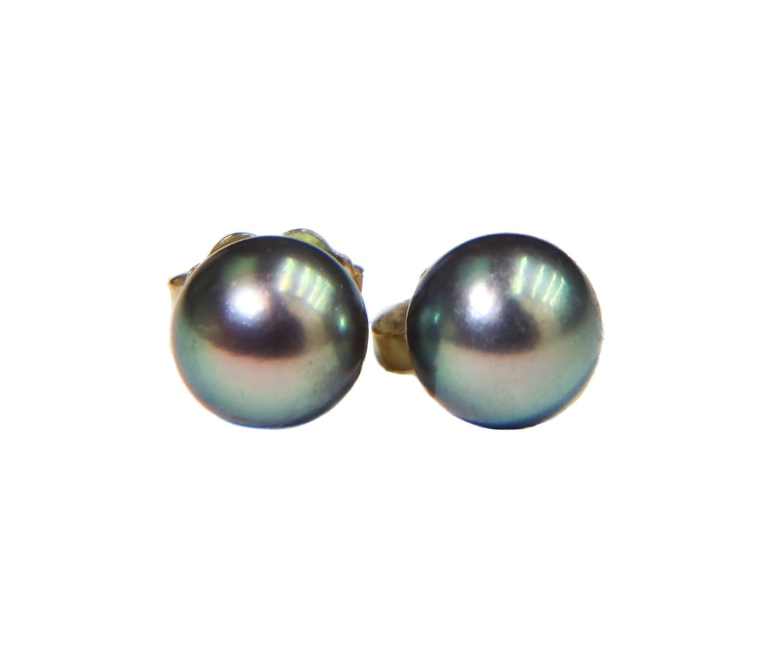 14k Yellow Gold and Black Cultured Pearl Stud Earrings: 14k yellow gold and black cultured pearl stud earrings. The pearls measuring 6.16mm. Marked 14k to gold with maker mark "KS" Weight: Approx. 1.09 grams Measurements: Approx. 0.62 inches Condition: Gre