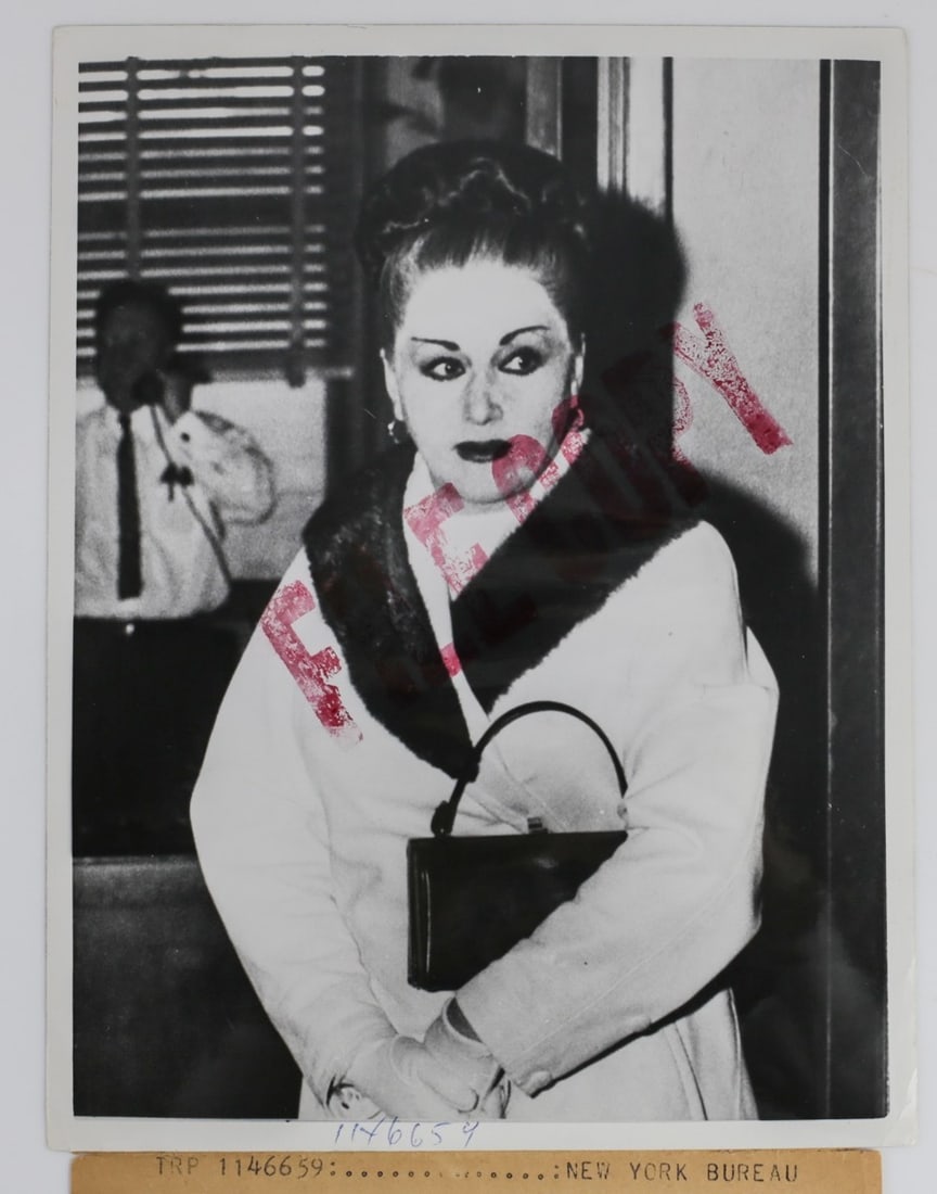United Press Int'l Photograph 1957 Gangster Mob Mrs Vito Genovese: Mrs Vito Genovese United Press Int'l Photograph 1957; Gangster Mobster Mafia Murder Inc Organized Crime Memorabilia. Attached "slug" notation, in part, reads, 'New York Bureau…estranged wife of rack