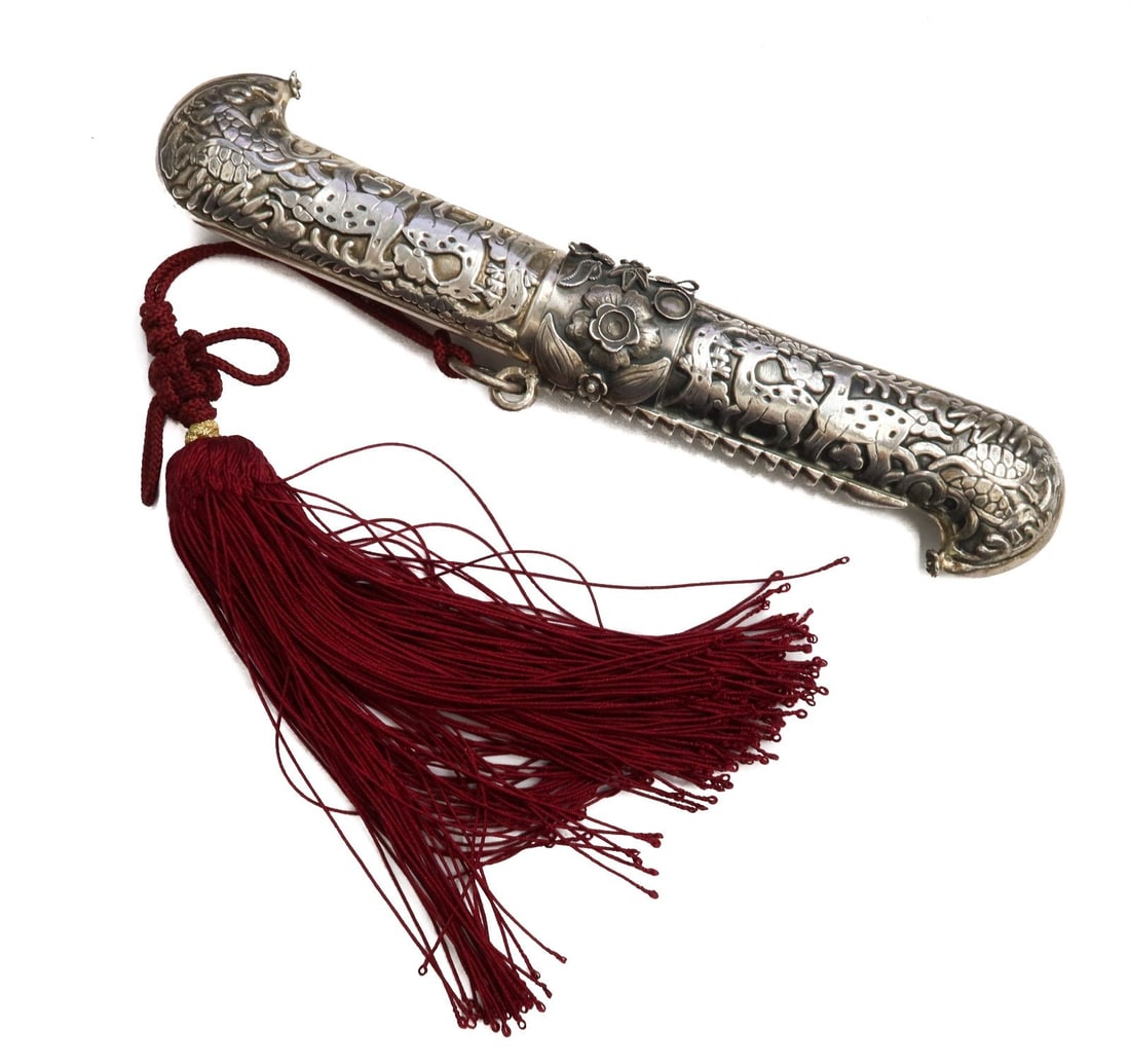 Vintage Hong 99 Silver Etched Tassle Dagger Knife: Vintage Hong 99 Silver Etched Tassle Dagger Knife. Etched deer and turtles with flowers throughout. Marked to blade. With burgundy tassle. Weight: Approx. 2 ozt Measurements: Approx. 6.25 inches lengt