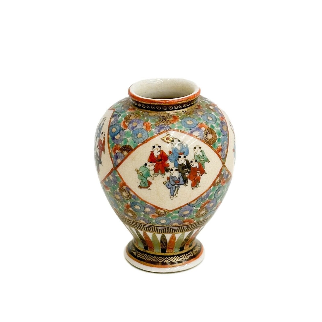 Kinkozan Japanese Satsuma Hand Painted Miniature Porcelain Vase: Kinkozan Japanese Satsuma Hand Painted Miniature Porcelain Vase. Decorated with panels of figures to the sides, florals. Underside marked Kinkozan ??? Weight: Approx. .5 lb Measurements: Approx. 2.25 