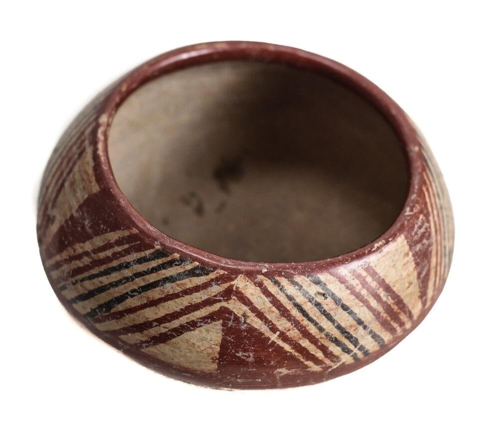 Pre-Columbian Pottery Jar Red buff and black polished slip Stripes: Pre-Columbian Pottery Jar, Red, buff and black polished slip. Stripes in a chevron pattern. 0.75lb This item has been examined by an expert with forty years experience in pre-columbian, native america