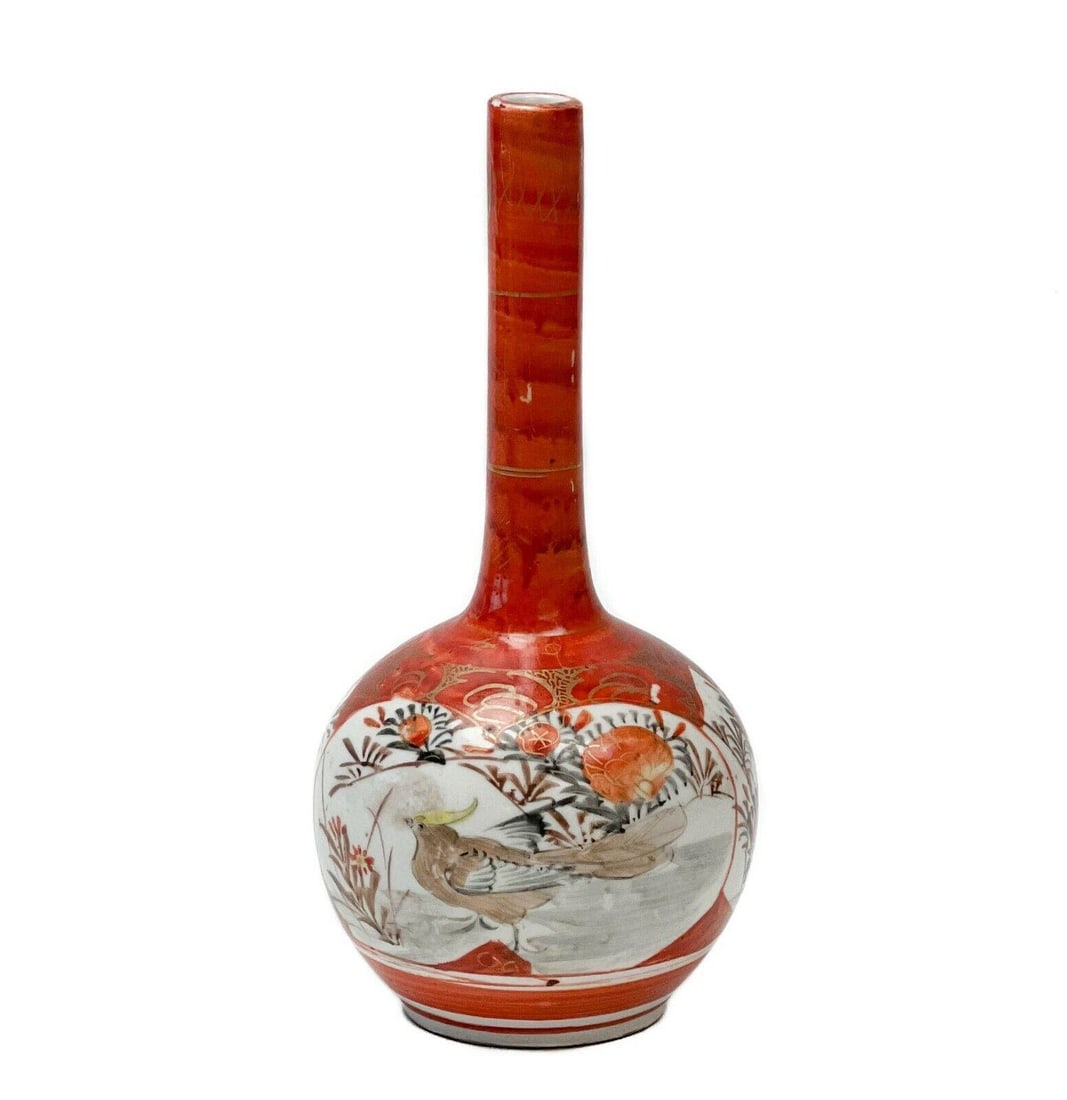 Japanese Kutani Hand Painted Porcelain Stick Form Neck Vase Red Florals: Japanese Kutani hand painted porcelain vase. Teardrop shaped vase stick form neck with a rust red ground to the edges. Panels to the body featuring florals and a bird. Gilt accents, gilt decoration to