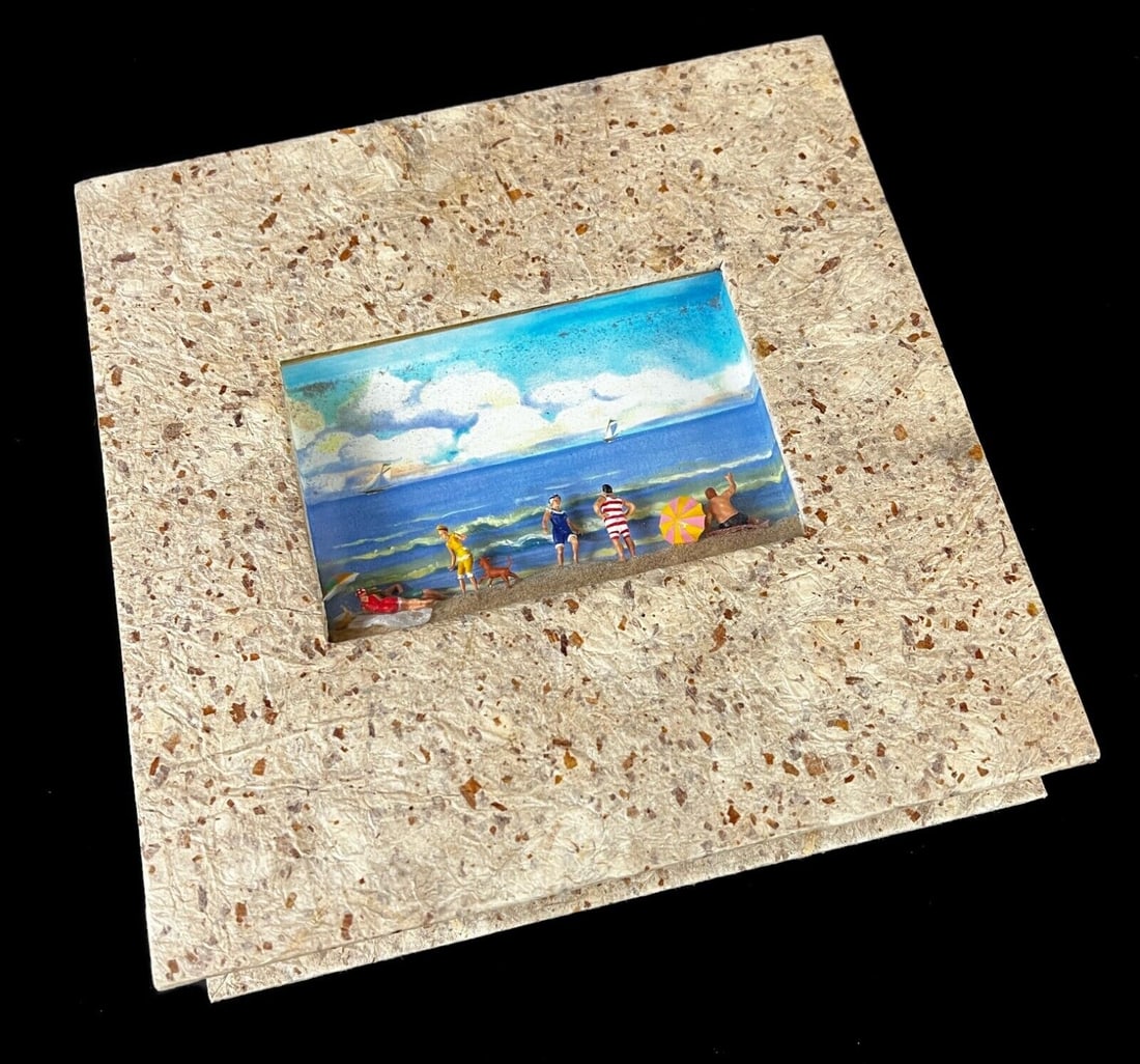 Christine Rodrigues Schukow 3-dimensional diorama Box (1 of 10)