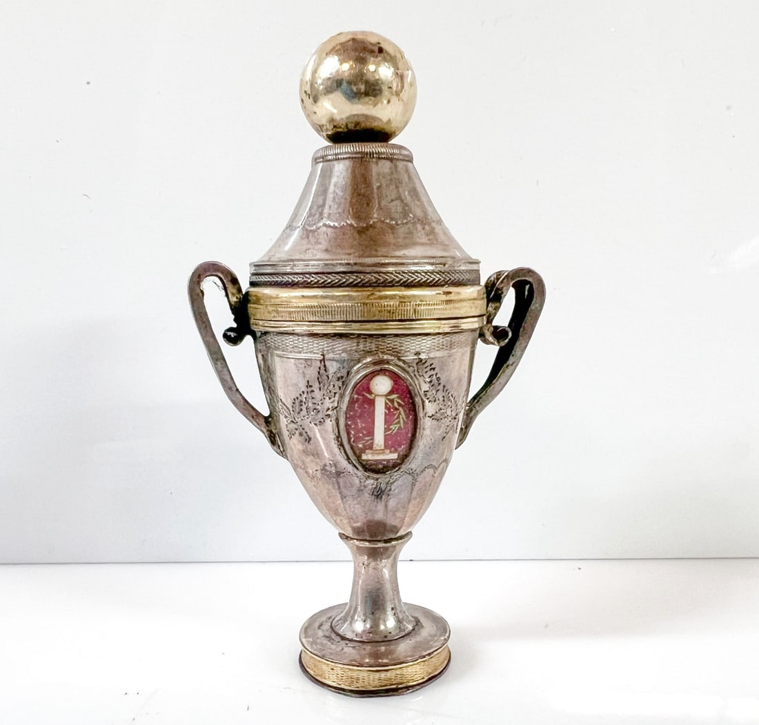 19th Century Parcel Gilt Silver Danish Hovedvandsaeg Vinaigrette scent box (1 of 10)
